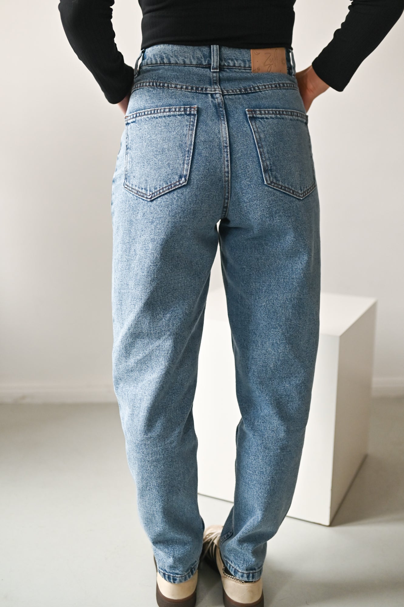 Spodnie CALPE JEANS DENIM