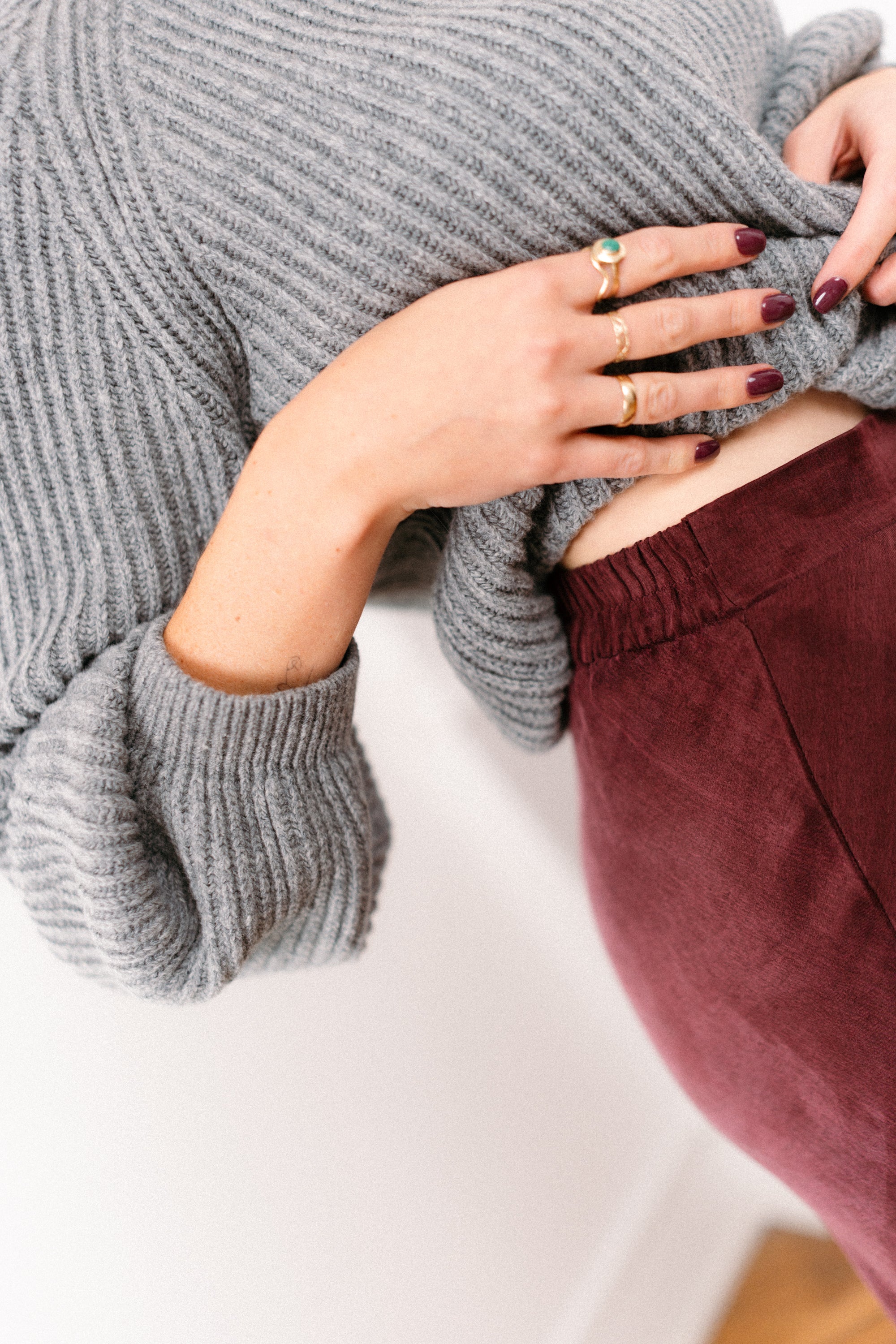 Spódnica MORELLA z rozcięciem CARMIN