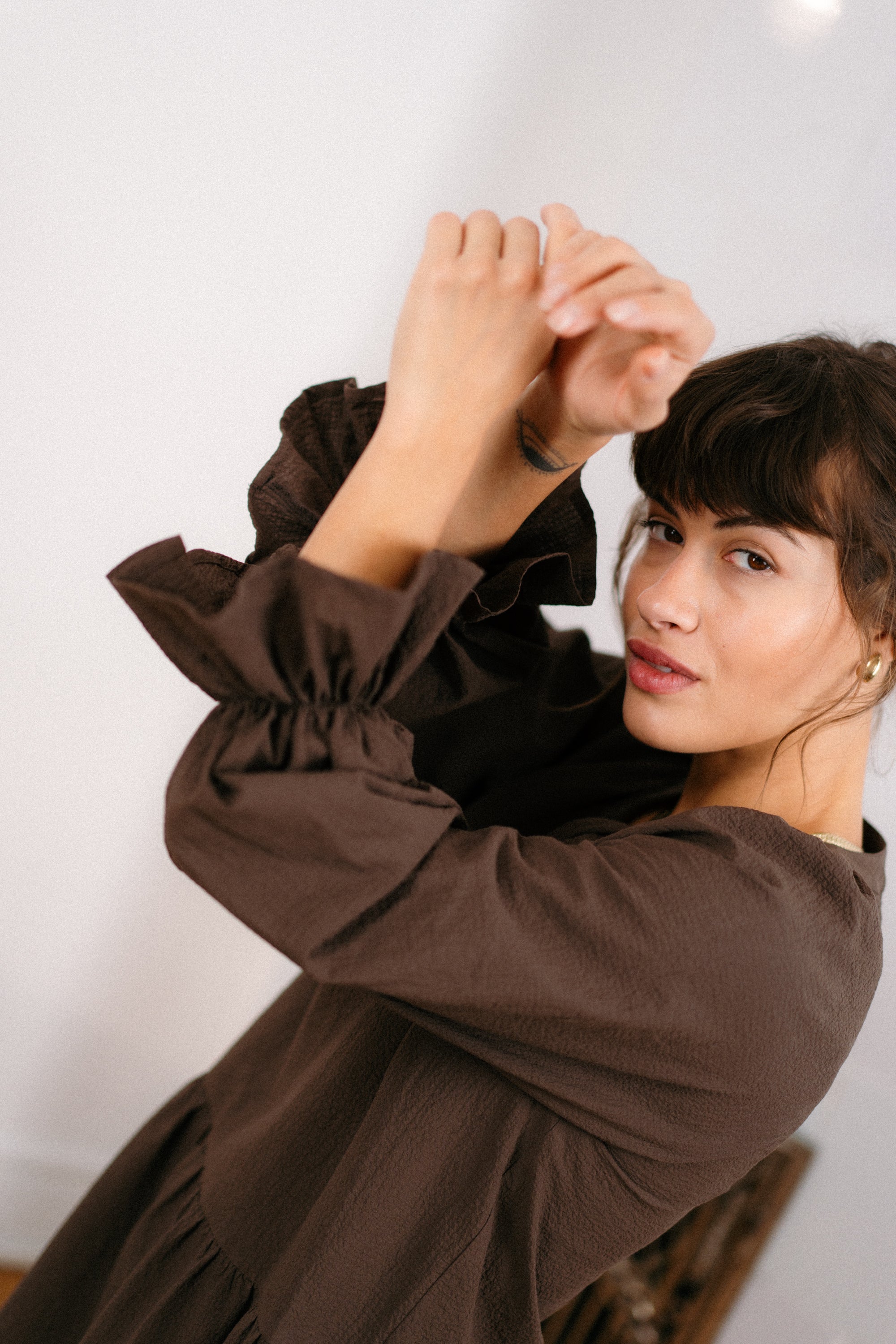 Sukienka LIA MARRÓN