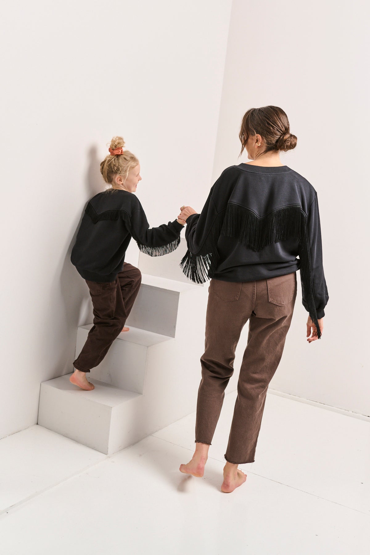 Bluza dziecięca z frędzlami ANDALUCIA NEGRA