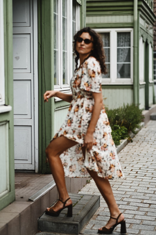 Sukienka DENIA MIDI TE/ bez paska