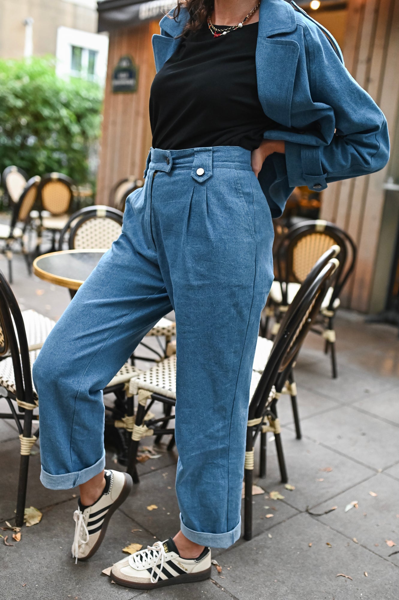 Zestaw niebieskie JEANS i czarny pasek skórzany