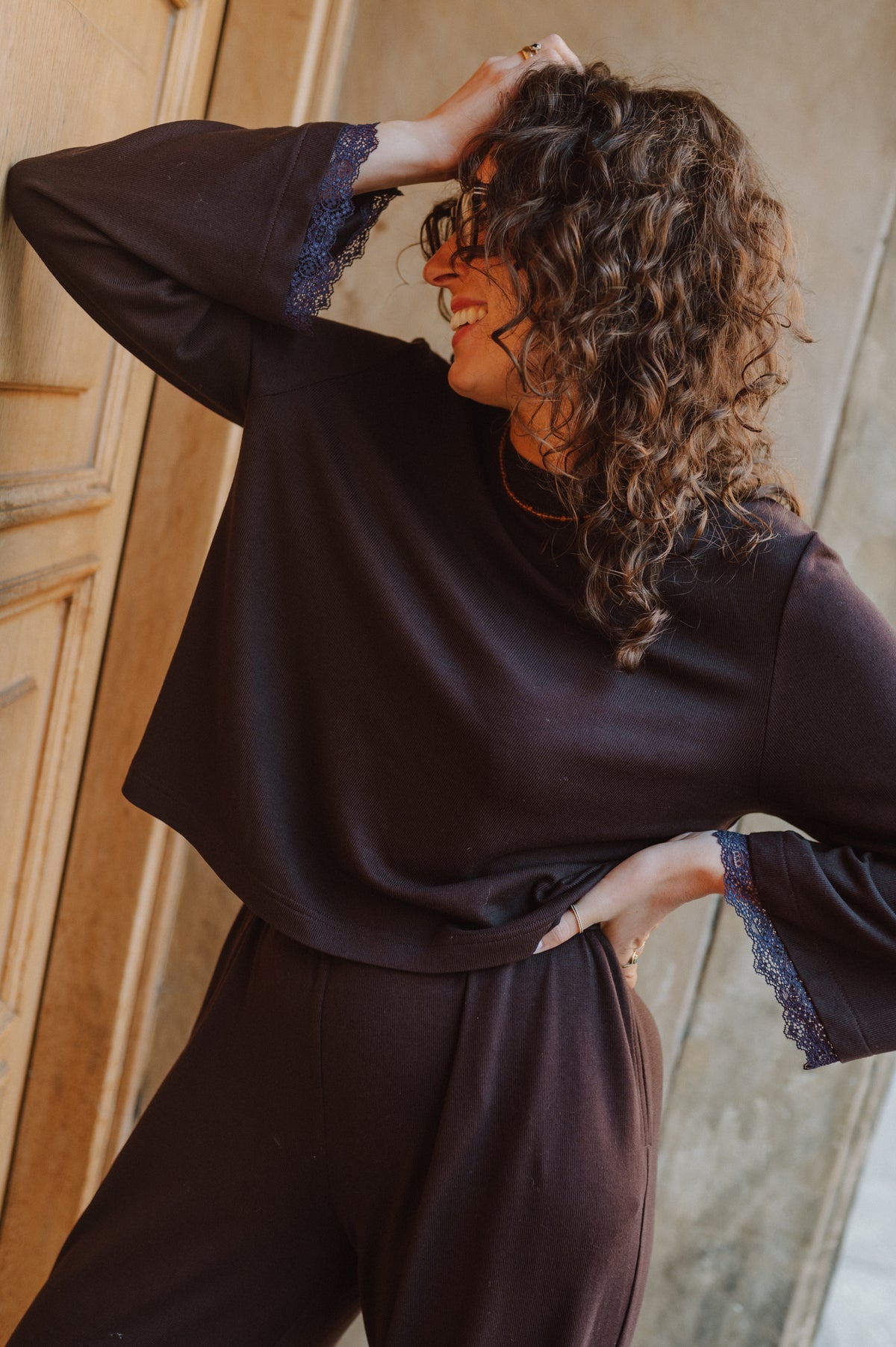 Sweterek PILAR MARRÓN