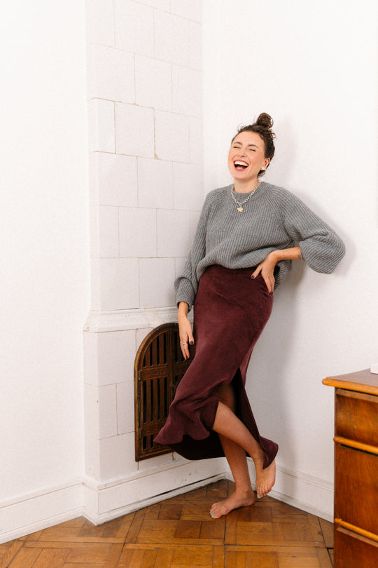 Spódnica MORELLA z rozcięciem CARMIN